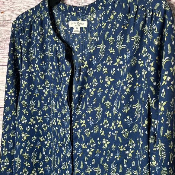 Jachs Girlfriend Floral Button Down Pintuck Blouse Top Size Medium - Picture 3 of 9